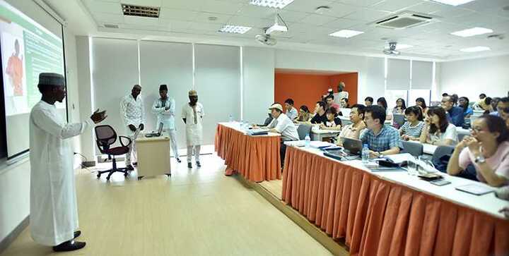 Khám phá buổi bảo vệ đồ án tốt nghiệp của sinh viên Nigeria