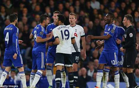 Móc mắt Diego Costa, sao Tottenham bị kỷ luật nặng