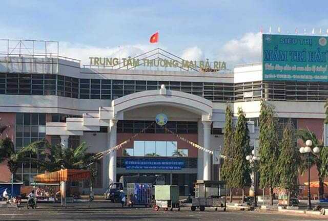 Kiểm điểm vụ Chủ tịch UBND TP Bà Rịa ‘ưu ái’ cho vợ