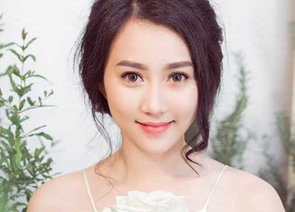 'Bạn gái' Sơn Tùng M-TP đẹp tinh khôi trong bộ ảnh mới