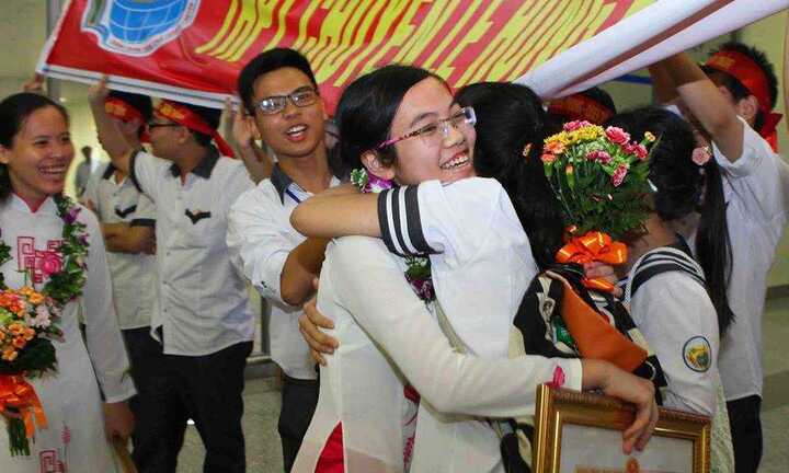 'Cô gái vàng' Vật lý Việt Nam lọt danh sách dự thi Olympic Vật lý Quốc tế