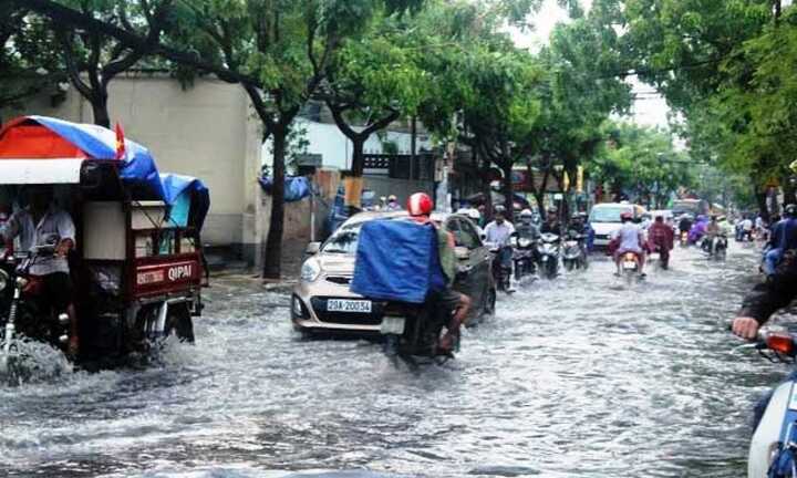 Bắc Bộ mưa dông trên diện rộng, xuất hiện thời tiết nguy hiểm
