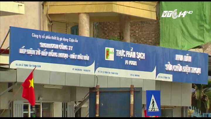 Biển hiệu ‘đồng phục’ trên tuyến đường kiểu mẫu ở thủ đô gây tranh cãi