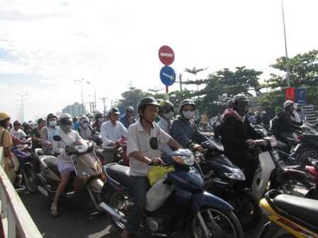 Những ai đi xe máy xăng nên biết điều này