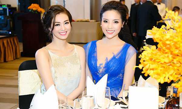 Kỳ Duyên nổi bật khi đứng cùng Khánh My