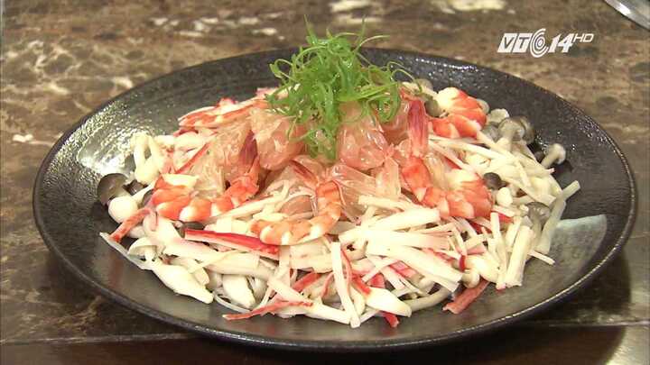 Cách làm sa lát bưởi hồng tôm sú thanh mát cho ngày nóng