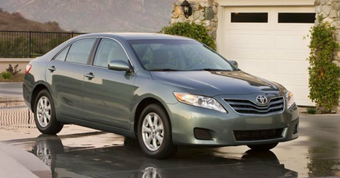 Toyota triệu hồi 2.410 xe Camry tại Việt Nam