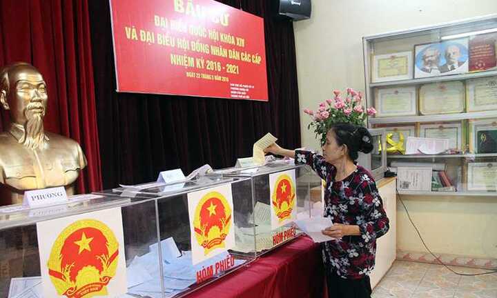 Lá phiếu gửi gắm nhiều ước mong của cử tri người khuyết tật ở Thủ đô