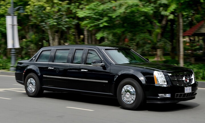 'Quái thú' của Tổng thống Obama lăn bánh trên đường phố Sài Gòn