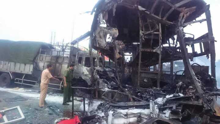 Tai nạn thảm khốc ở Bình Thuận: Xác minh sự xuất hiện của chiếc xe máy cháy đen