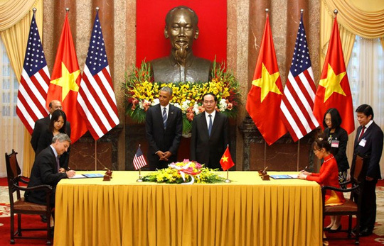 Làng tỷ phú trắng tay; Những hợp đồng tỷ USD trong chuyến thăm Việt Nam của ông Obama