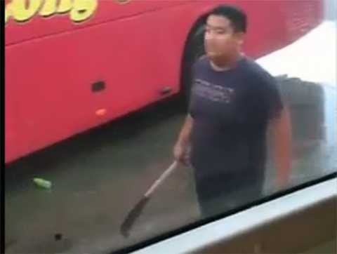 Chủ xe khách bị chém hội đồng ở Quảng Ninh: Bắt khẩn cấp 3 kẻ côn đồ