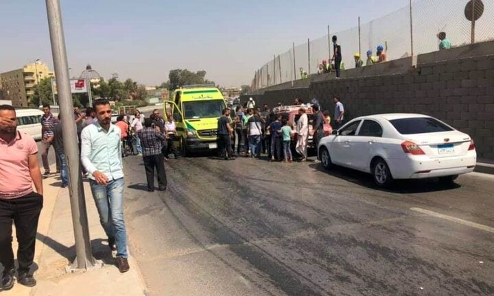 Tấn công xe buýt chở du khách ở Ai Cập, 12 người bị thương