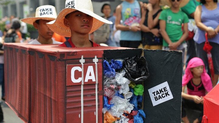 Philippines quyết gửi trả các container rác cho Canada