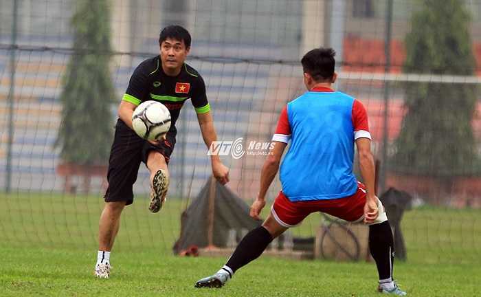 HLV Hữu Thắng có còn thời gian xóa bàn cờ đi làm lại?