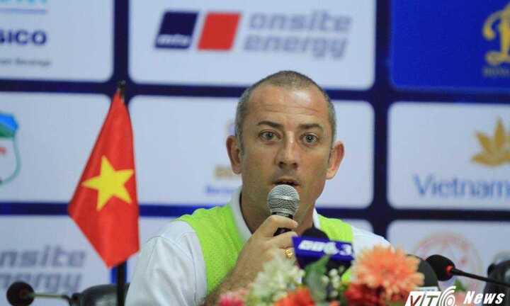 Thầy Giôm cay đắng: Công Phượng không còn là chính mình