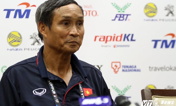 HLV Mai Đức Chung thay Hữu Thắng làm HLV trưởng ĐTQG Việt Nam