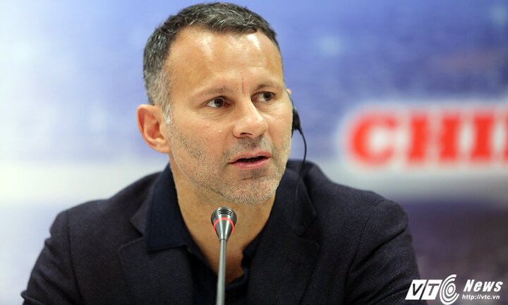 Ryan Giggs đầu quân cho tỷ phú Phạm Nhật Vượng, nức lời khen PVF tốt hơn cả MU