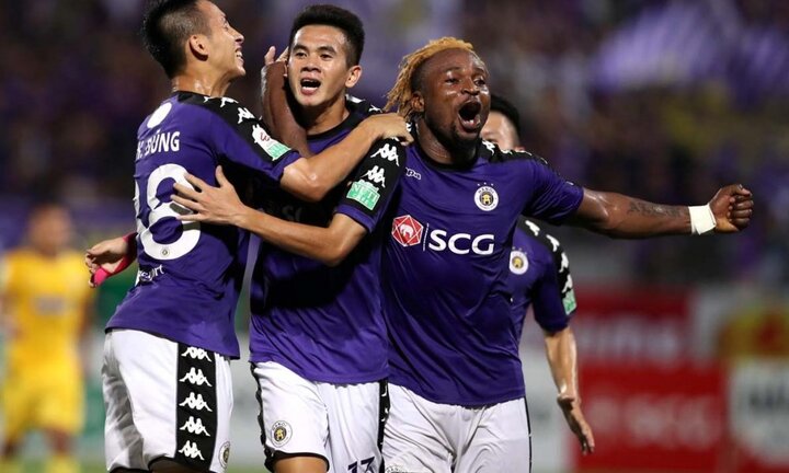 HLV Hà Nội FC: 'Khán giả đến xem đông giúp cầu thủ chơi thăng hoa hơn'