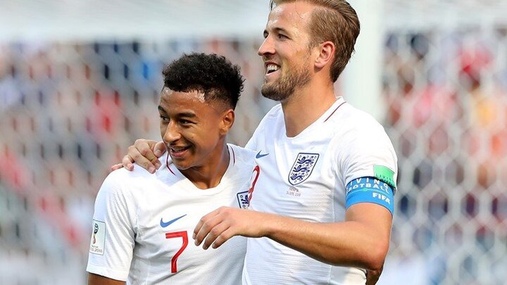 Lập hat-trick may nhất lịch sử, Harry Kane khiến Ronaldo 'khóc thét'