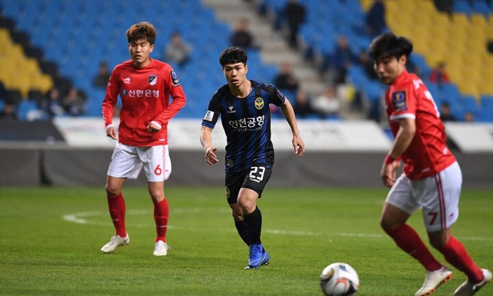 Xem những hình ảnh này có thể hy vọng Công Phượng ra sân ngày mai