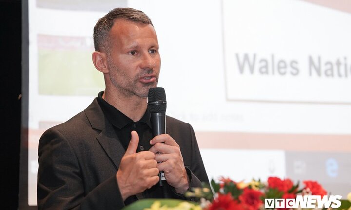 Ryan Giggs cam kết gắn bó với bóng đá Việt Nam bằng dự án chưa từng có