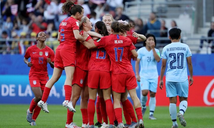 Chiến thắng 13-0 của ĐT Mỹ trước ĐT Thái Lan là 'cuộc tấn công tàn bạo'