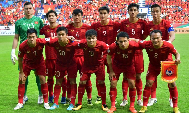 Xếp hạng FIFA mới nhất: ĐT Việt Nam thăng tiến lịch sử, bỏ xa ĐT Thái Lan