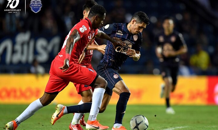 Thói quen của Buriram United khiến nhiều người lo cho tương lai Xuân Trường