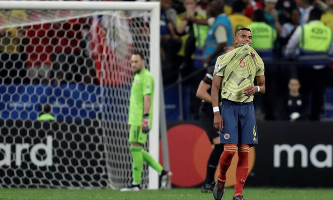 Sút hỏng 11 m ở Copa America, tuyển thủ Colombia bị dọa giết