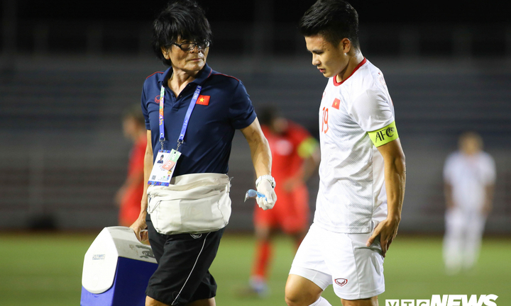 Bác sĩ U22 Việt Nam: Quang Hải nghỉ hết SEA Games 30