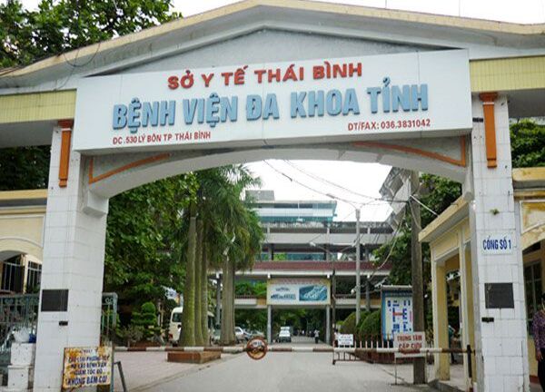 2 điều dưỡng viên gửi tin nhắn kêu gọi biểu tình bị cảnh cáo, buộc nghỉ việc 15 ngày