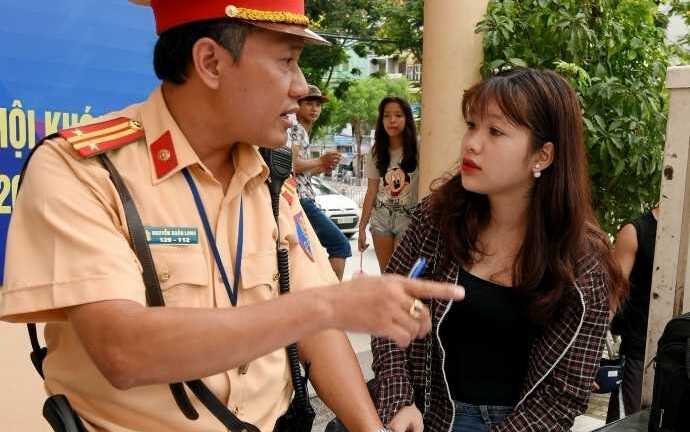 Đi xe máy 'không chính chủ' chưa chắc đã bị phạt