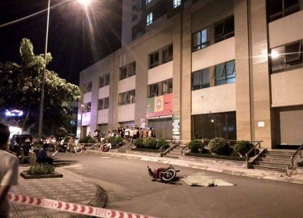 Cô gái trẻ rơi từ tầng 25 chung cư ở Hà Nội