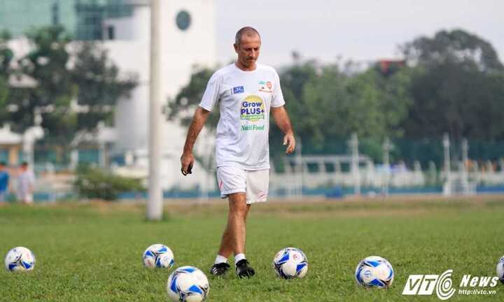 Thầy Giôm hô quyết tâm, tin Công Phượng đủ thông minh để thay đổi tốt hơn