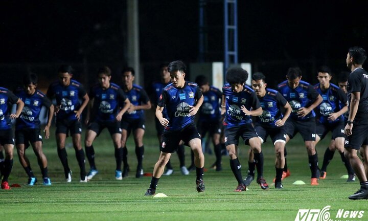 Tiền đạo U23 Thái Lan: Cầu thủ Việt Nam dễ gì sang Thái thi đấu