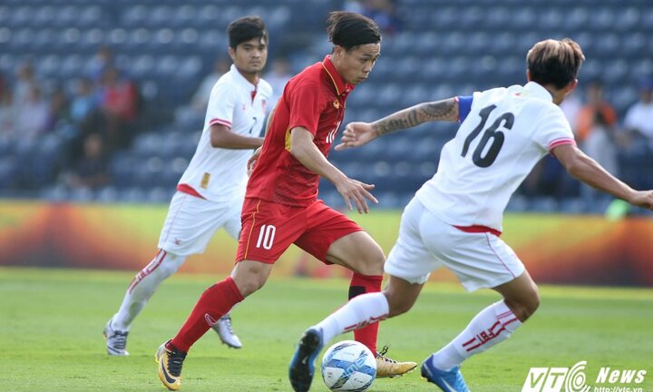 'Dưới thời Park Hang Seo, Công Phượng đã cải thiện nhiều về tư duy'