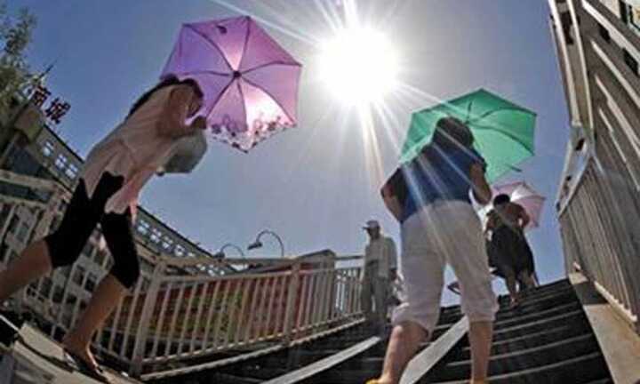 Bắc Bộ và Trung Bộ lại bước vào đợt nắng nóng oi bức 40 độ C
