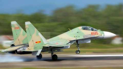Tiêm kích Su-30MK2 của Không quân Việt Nam gặp sự cố trên biển