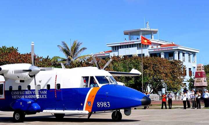 Cận cảnh máy bay Casa-212 số hiệu 8983 mất tích trên biển