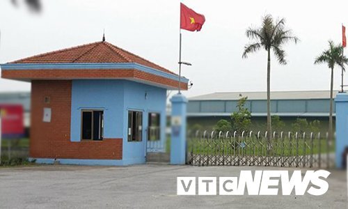 Tạm giữ gần 15 tấn chỉ may không rõ nguồn gốc