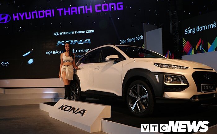 Hyundai Kona ra mắt 3 phiên bản, 6 màu, giá từ 615 triệu