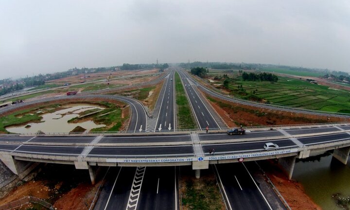 Kiểm soát viên từng báo cáo việc VEC chỉ định thầu tất cả các trạm dừng nghỉ trên cao tốc