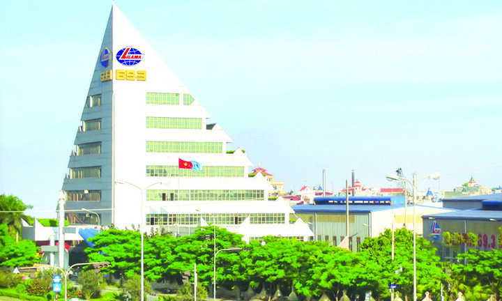 Ông lớn ngành lắp máy phải thoái vốn 'khủng' tại công ty con