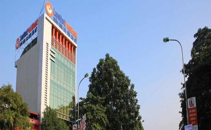 Cổ phiếu dò đáy, sếp lớn ngân hàng mua khối lượng ‘khủng’