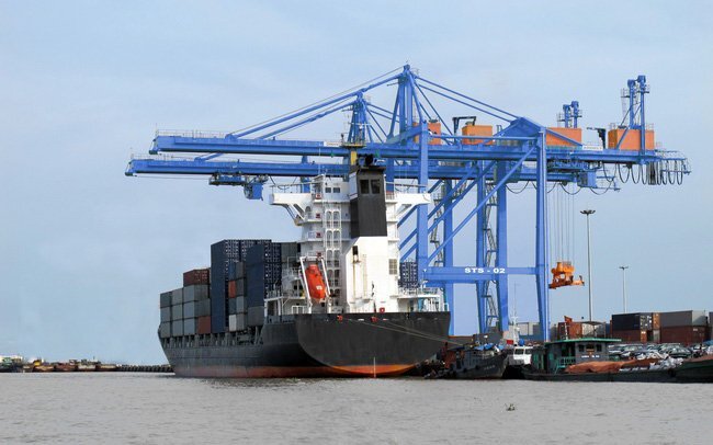 Cảng Đình Vũ lãi lớn, giá cổ phiếu vẫn giảm mạnh