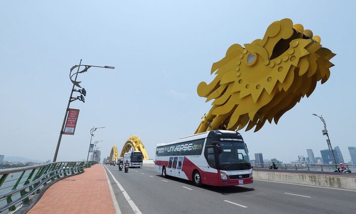 Hành trình cảm xúc 2019 với Hyundai New Universe và Hyundai New County