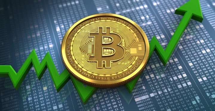 Giá Bitcoin tăng chớp nhoáng, vốn hóa thêm gần 10 tỷ USD
