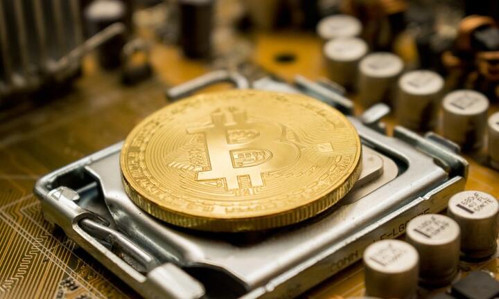 Bitcoin tăng như vũ bão