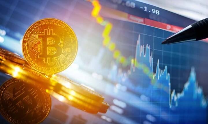 Giá Bitcoin tiếp đà trượt dốc